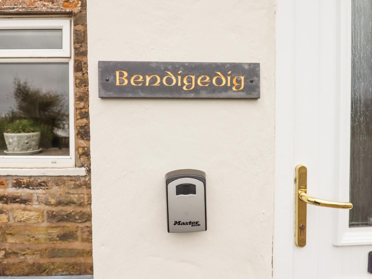 Bendigedig Villa Blackburn  Exterior photo