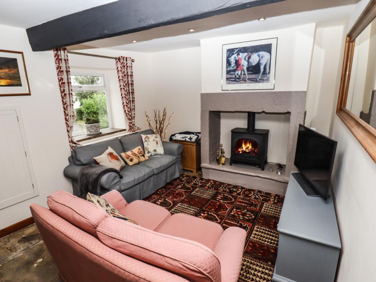 Bendigedig Villa Blackburn  Exterior photo