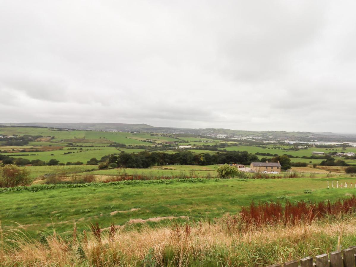 Bendigedig Villa Blackburn  Exterior photo